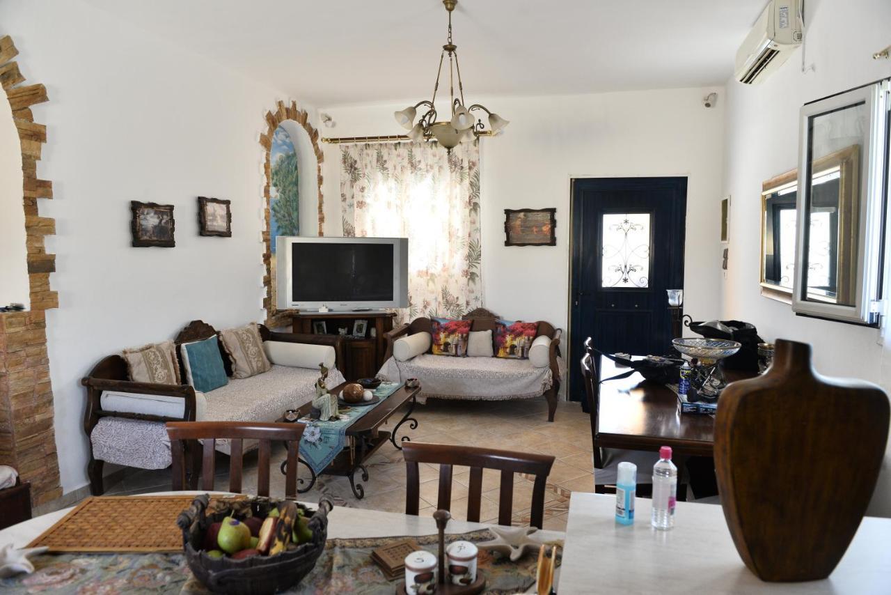 Κυκλαδίτικη Βίλα Στην Παραλία Αντώνηδες, Κύθνου Kíthnos Buitenkant foto